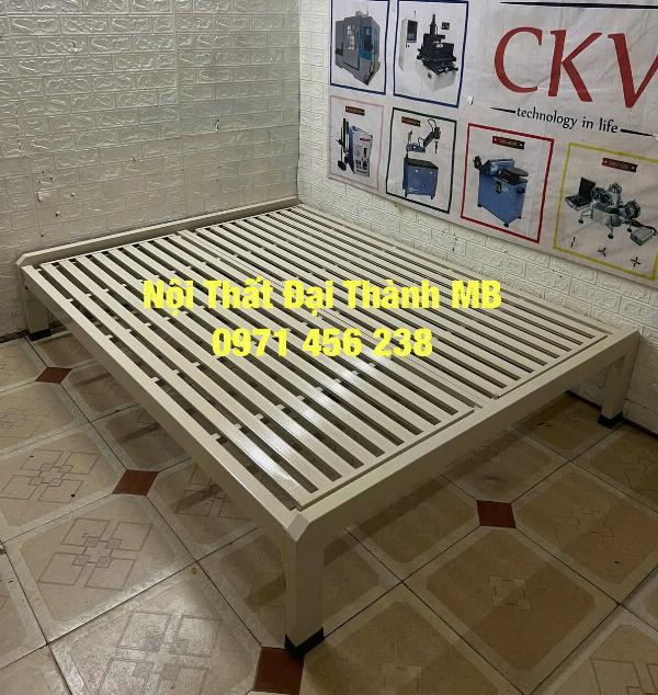 Giường sắt Pallet kiểu mới 1m6x2m