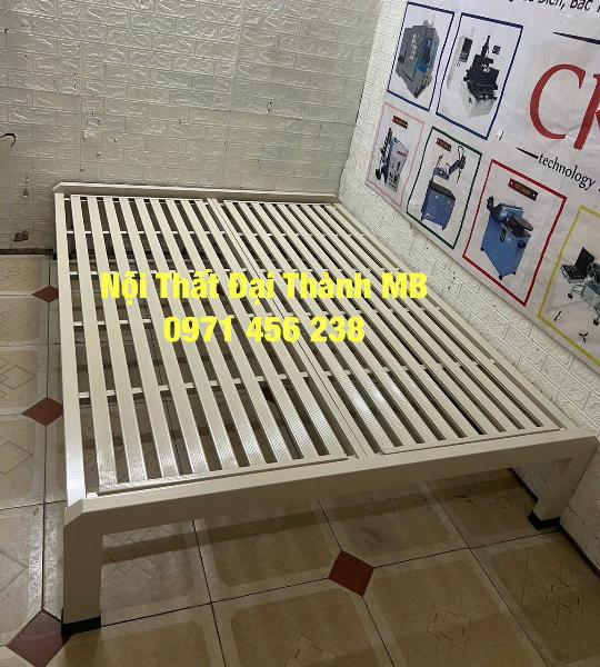 Giường sắt Pallet kiểu mới 1m6x2m
