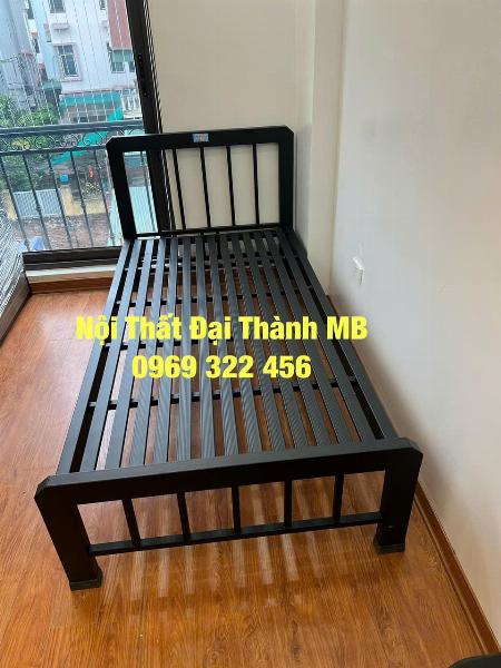 Giường sắt hộp vuồng 4x8 rộng 1m