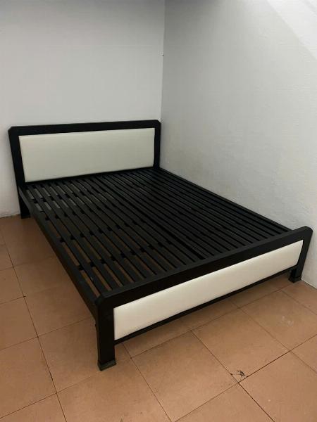 Giường sắt kết hợp da 1m8x2m